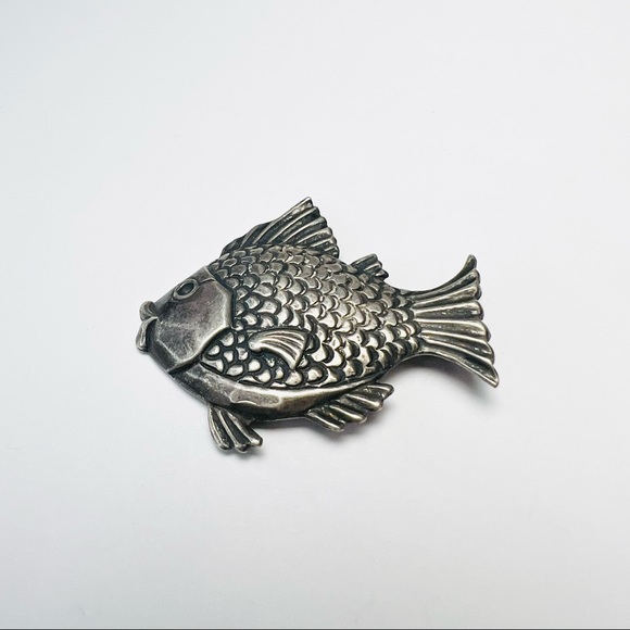 Sterling Silver Fish Pin 1.75 x 1.5" - Picture 2 of 4